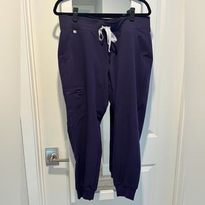 Figs Zamora joggers in Purple Jam